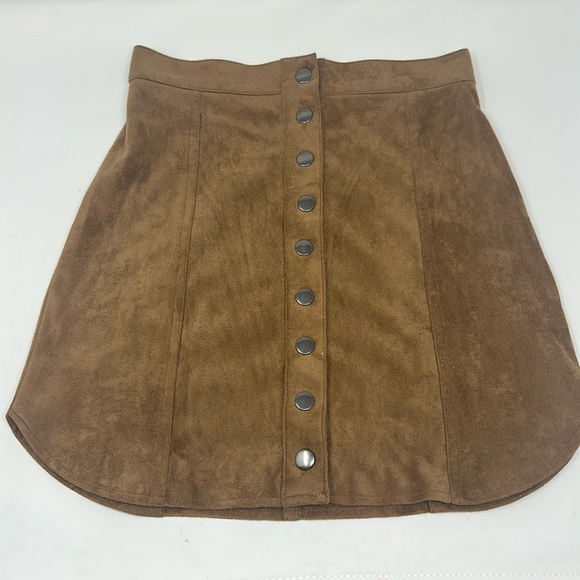 BB Dakota Faux Suede Mini Skirt Whiskey Brown size 0 - Picture 1 of 2